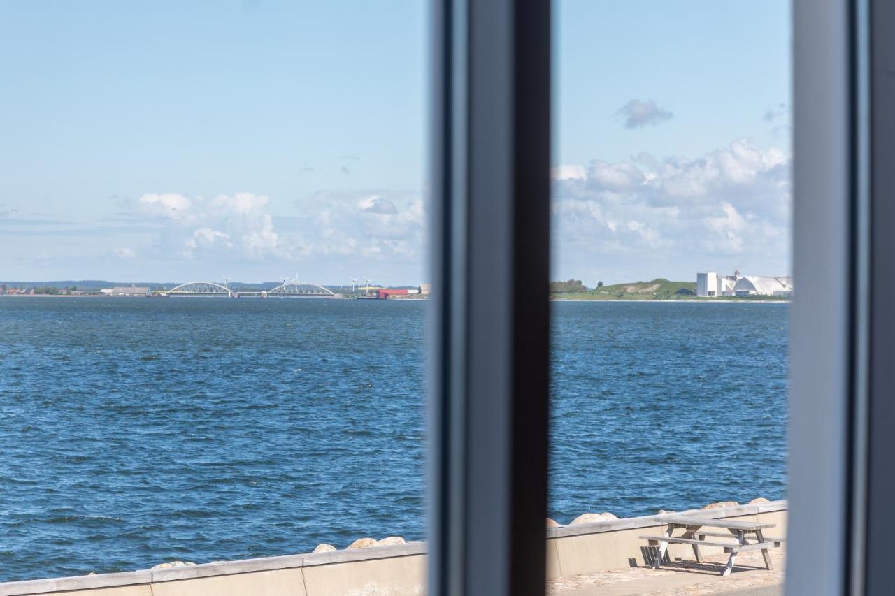 Vandkanten Hotell Logstor Eksteriør bilde
